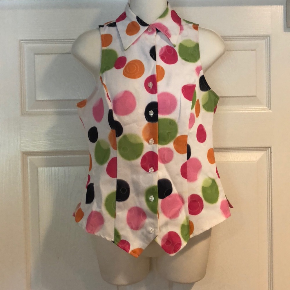 Randy Kemper sleeveless button down top
